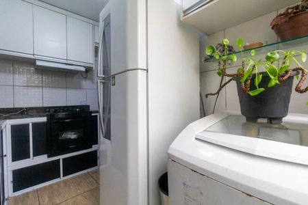 Apartamento à venda com 50m², 2 quartos e 1 vaga Apartamento à venda com 50m², 2 quartos e 1 vagaCozinha e Área de Serviço