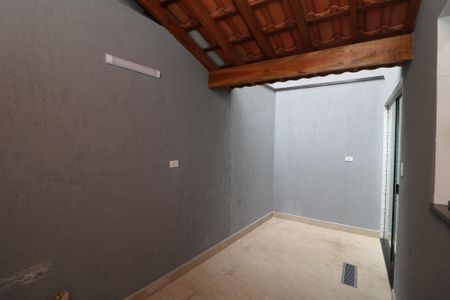 Casa à venda com 110m², 3 quartos e 2 vagasÁrea de Serviço