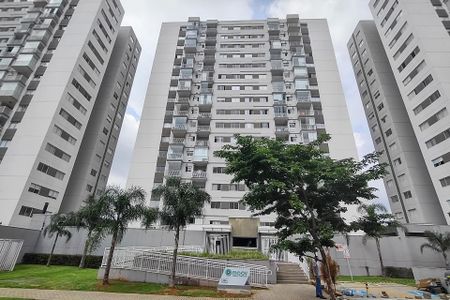 Apartamento para alugar com 56m², 2 quartos e 1 vaga Apartamento para alugar com 56m², 2 quartos e 1 vagaFachada
