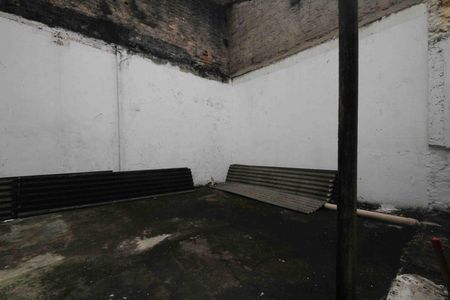 Casa à venda com 80m², 1 quarto e 1 vaga Casa à venda com 80m², 1 quarto e 1 vagaQuintal