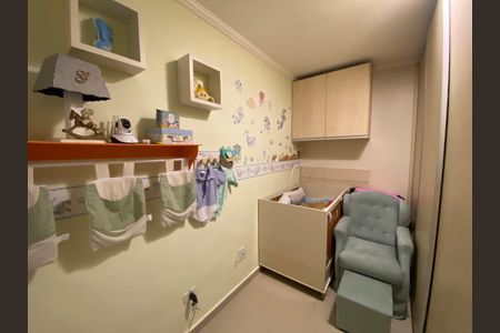 Casa à venda com 240m², 3 quartos e 2 vagasQuarto