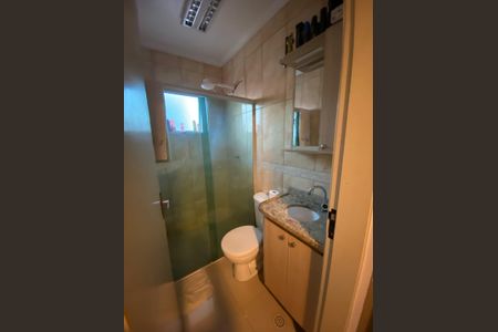 Casa à venda com 240m², 3 quartos e 2 vagasBanheiro