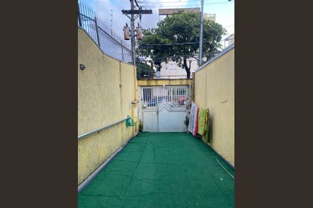 Casa à venda com 240m², 3 quartos e 2 vagasQuintal