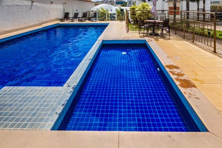 Apartamento para alugar com 68m², 2 quartos e 1 vagaÁrea comum