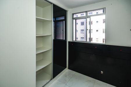Apartamento para alugar com 68m², 2 quartos e 1 vagaQuarto 1