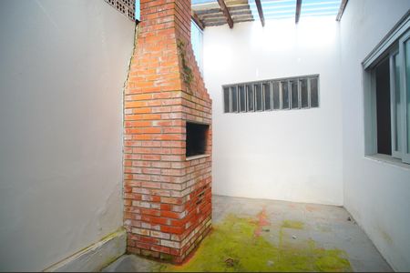 Casa para alugar com 129m², 4 quartos e 1 vagaChurrasqueira