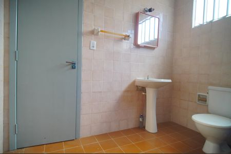 Casa para alugar com 129m², 4 quartos e 1 vagaBanheiro