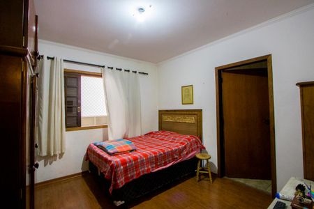 Casa à venda com 180m², 3 quartos e 4 vagas Casa à venda com 180m², 3 quartos e 4 vagasSuite 2