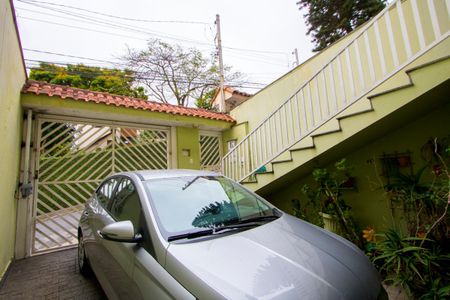 Casa à venda com 180m², 3 quartos e 4 vagas Casa à venda com 180m², 3 quartos e 4 vagasÁrea externa