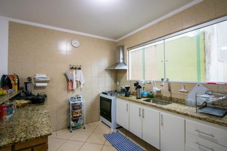 Casa à venda com 180m², 3 quartos e 4 vagas Casa à venda com 180m², 3 quartos e 4 vagasCozinha