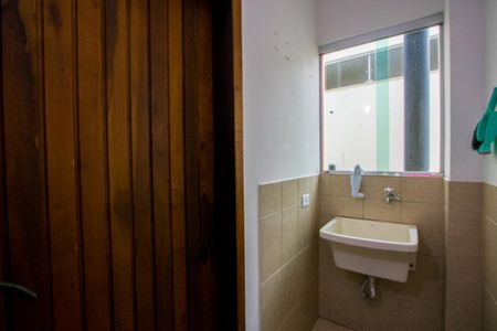 Casa à venda com 180m², 3 quartos e 4 vagas Casa à venda com 180m², 3 quartos e 4 vagasCorredor