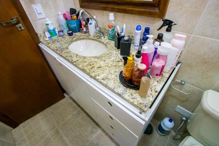 Casa à venda com 180m², 3 quartos e 4 vagas Casa à venda com 180m², 3 quartos e 4 vagasBanheiro da Suite 1