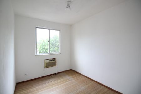 Quarto 2 de apartamento para alugar com 2 quartos, 56m² em Freguesia (jacarepaguá), Rio de Janeiro
