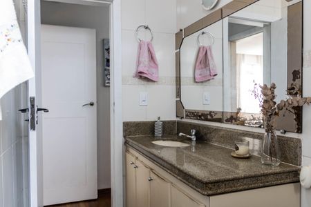 Apartamento para alugar com 142m², 3 quartos e 2 vagasBanheiro Social