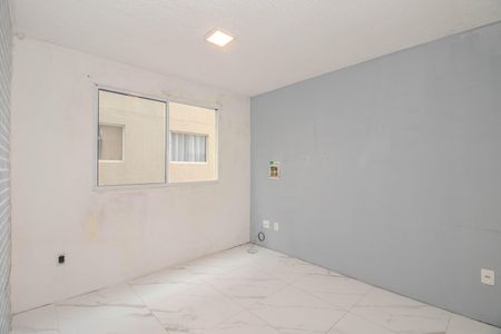 Sala de apartamento para alugar com 2 quartos, 42m² em Rubem Berta, Porto Alegre