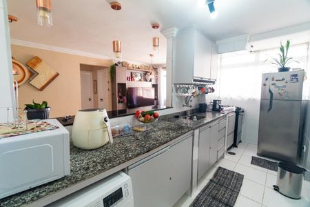 Apartamento à venda com 54m², 2 quartos e 1 vaga Apartamento à venda com 54m², 2 quartos e 1 vagaCozinha e Área de Serviço