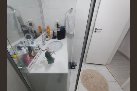 Apartamento à venda com 67m², 2 quartos e 1 vaga Apartamento à venda com 67m², 2 quartos e 1 vagaBanheiro Social