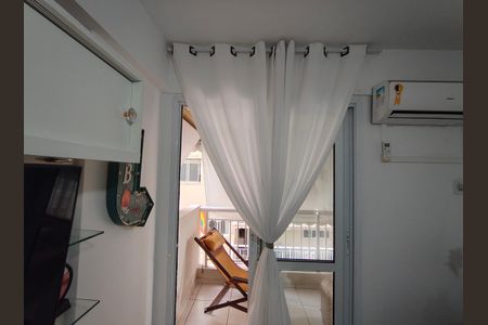 Apartamento à venda com 67m², 2 quartos e 1 vaga Apartamento à venda com 67m², 2 quartos e 1 vagaVaranda sala