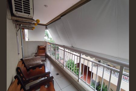 Apartamento à venda com 67m², 2 quartos e 1 vaga Apartamento à venda com 67m², 2 quartos e 1 vagaVaranda sala