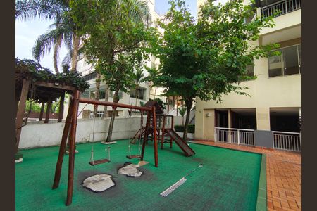 Apartamento à venda com 67m², 2 quartos e 1 vaga Apartamento à venda com 67m², 2 quartos e 1 vagaÁrea comum - Playground