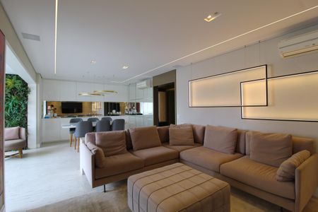 Sala de apartamento para alugar com 3 quartos, 137m² em Vila Olímpia, São Paulo