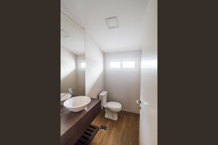 Casa de condomínio à venda com 489m², 4 quartos e 4 vagasLavabo 