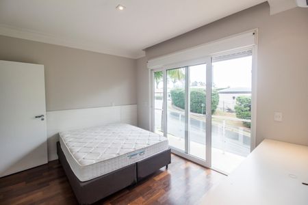 Casa de condomínio à venda com 489m², 4 quartos e 4 vagasSuíte 4