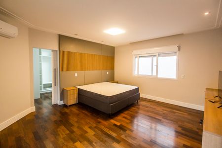 Casa de condomínio à venda com 489m², 4 quartos e 4 vagasSuíte master 1