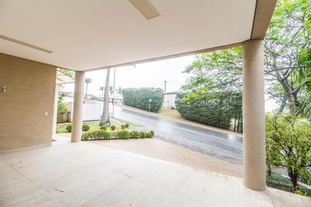 Casa de condomínio à venda com 489m², 4 quartos e 4 vagasGaragem