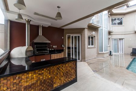 Casa de condomínio à venda com 489m², 4 quartos e 4 vagasÁrea gourmet