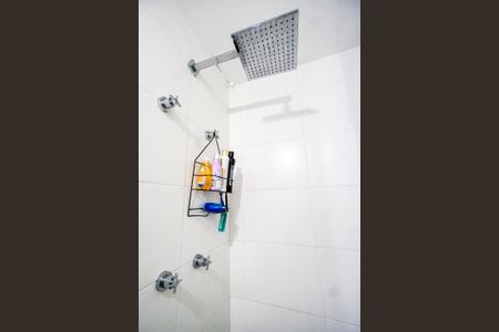 Apartamento à venda com 77m², 3 quartos e 1 vaga Apartamento à venda com 77m², 3 quartos e 1 vagaBanheiro social