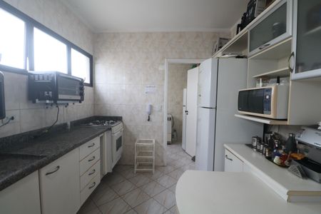 Apartamento para alugar com 154m², 4 quartos e 2 vagasCozinha