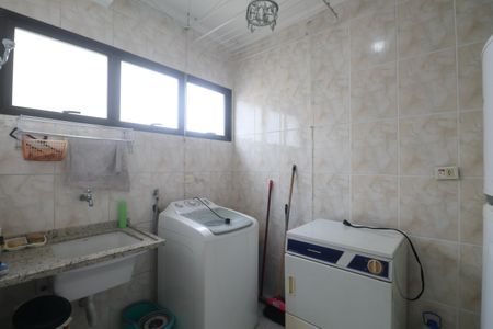 Apartamento para alugar com 154m², 4 quartos e 2 vagasÁrea de Serviço