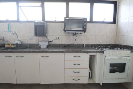 Apartamento para alugar com 154m², 4 quartos e 2 vagasCozinha