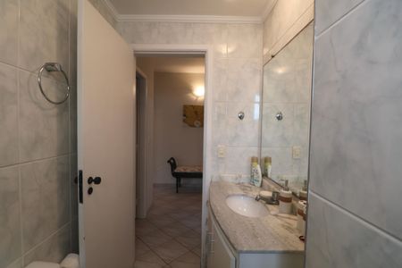 Apartamento para alugar com 154m², 4 quartos e 2 vagasBanheiro Social