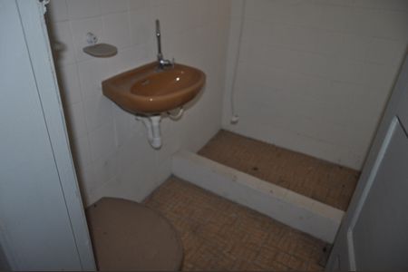 Casa para alugar com 80m², 2 quartos e sem vagaBanheiro Social