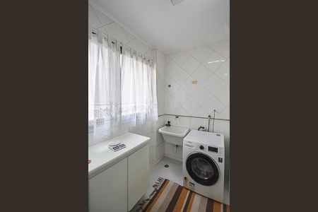 Apartamento à venda com 200m², 3 quartos e 3 vagas Apartamento à venda com 200m², 3 quartos e 3 vagasÁrea de Serviço