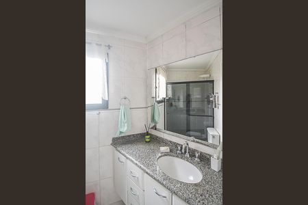 Apartamento à venda com 200m², 3 quartos e 3 vagas Apartamento à venda com 200m², 3 quartos e 3 vagasBanheiro da Suíte