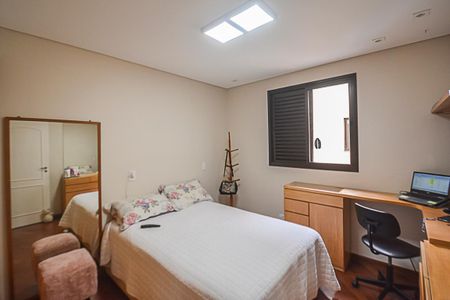 Apartamento à venda com 200m², 3 quartos e 3 vagas Apartamento à venda com 200m², 3 quartos e 3 vagasQuarto 1