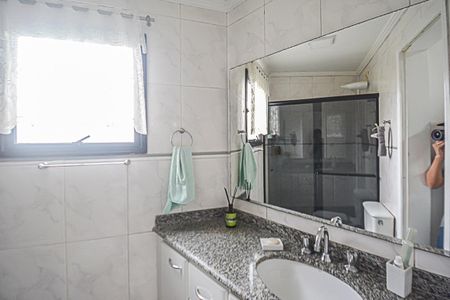 Apartamento à venda com 200m², 3 quartos e 3 vagas Apartamento à venda com 200m², 3 quartos e 3 vagasBanheiro da Suíte