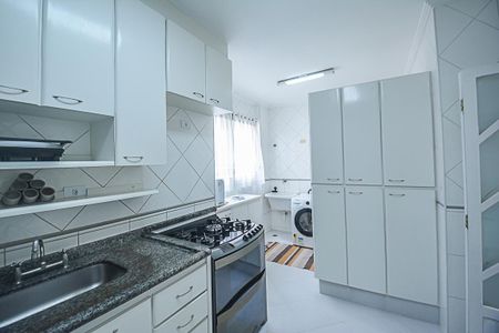 Apartamento à venda com 200m², 3 quartos e 3 vagas Apartamento à venda com 200m², 3 quartos e 3 vagasCozinha