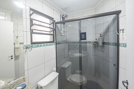 Apartamento à venda com 200m², 3 quartos e 3 vagas Apartamento à venda com 200m², 3 quartos e 3 vagasBanheiro 2