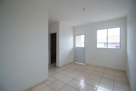Sala de apartamento para alugar com 2 quartos, 55m² em Residencial Cristal, Votorantim