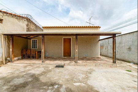 Casa à venda com 273m², 2 quartos e 3 vagasVaranda