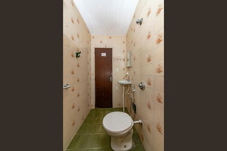 Casa à venda com 273m², 2 quartos e 3 vagasBanheiro Social