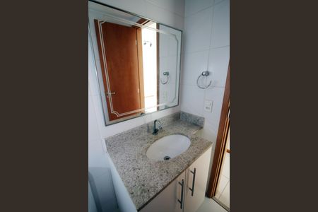 Apartamento à venda com 56m², 2 quartos e 1 vagaBanheiro Social