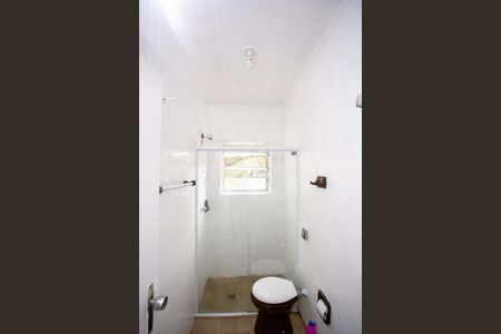 Casa à venda com 120m², 2 quartos e 2 vagasBanheiro 1