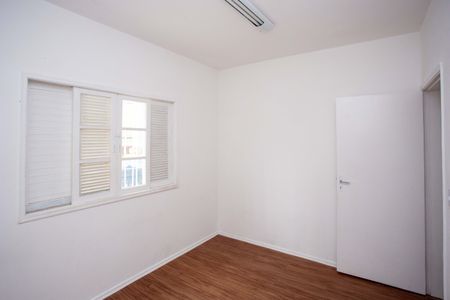 Casa à venda com 120m², 2 quartos e 2 vagasQuarto 2