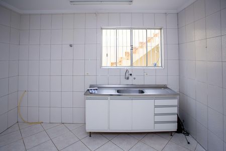 Casa à venda com 120m², 2 quartos e 2 vagasCozinha