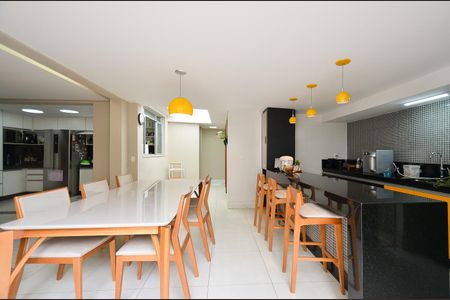 Apartamento à venda com 170m², 3 quartos e 2 vagasSala de Jantar